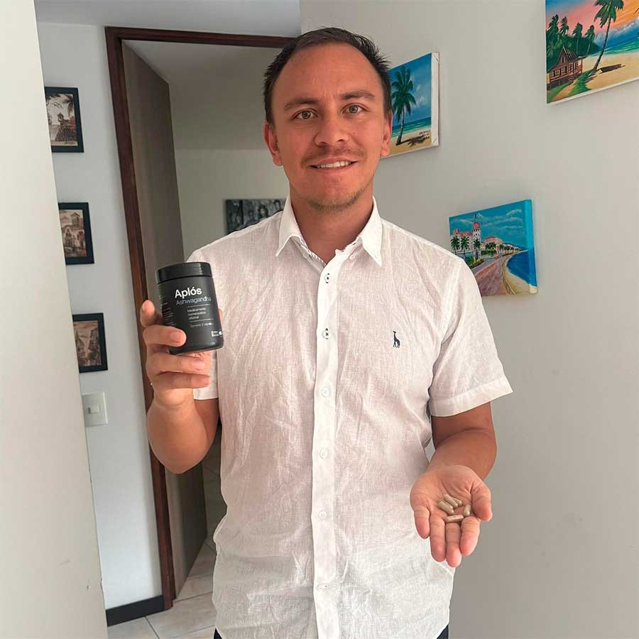 Alejandro Bedoya Ingeniero de Software con Aplós Sueño y cápsulas
